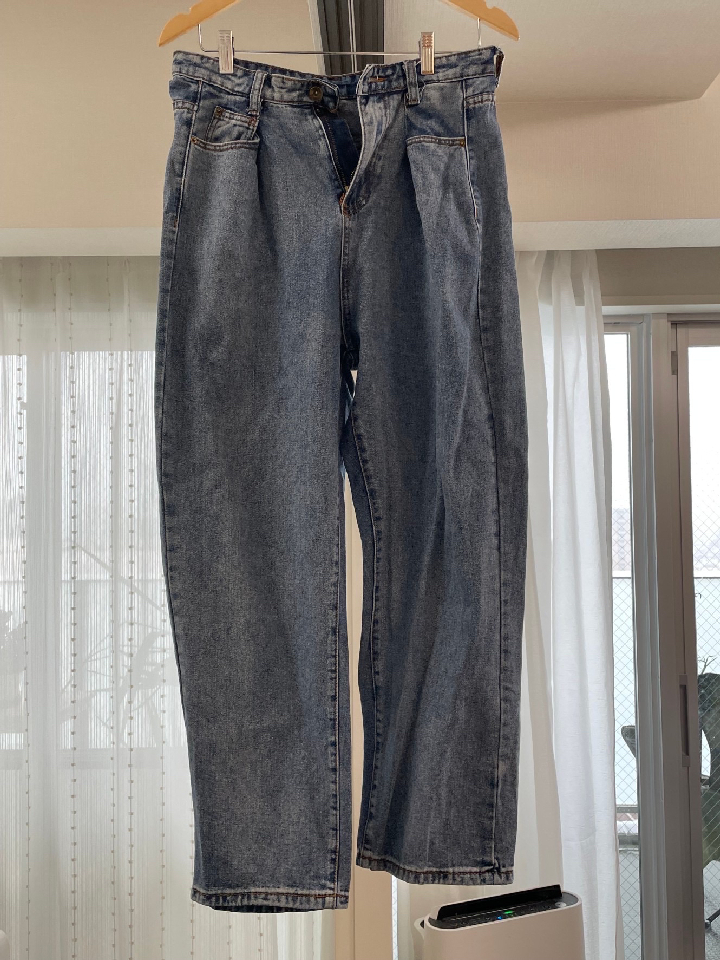 Baggy Pants
Size XL in Japan
