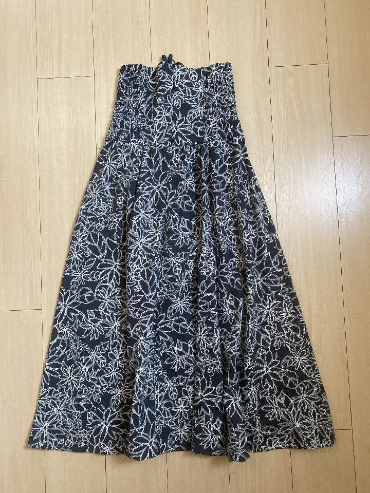 high-waisted skirt