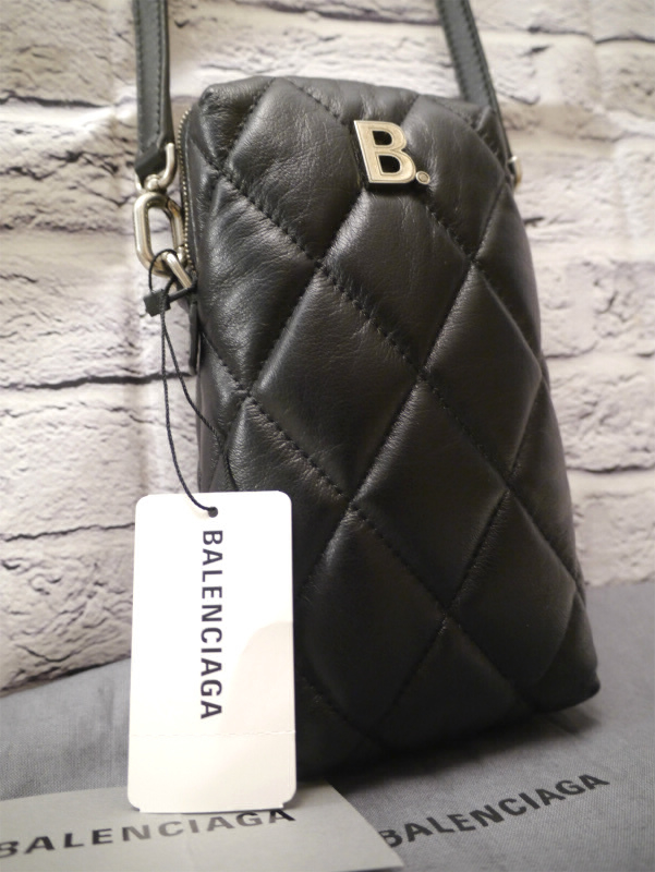 BALENCIAGA TOUCH PUFFY Touch Puffy Men's and Women's Quilted Leather Crossbody Shoulder Bag Black ◆...
