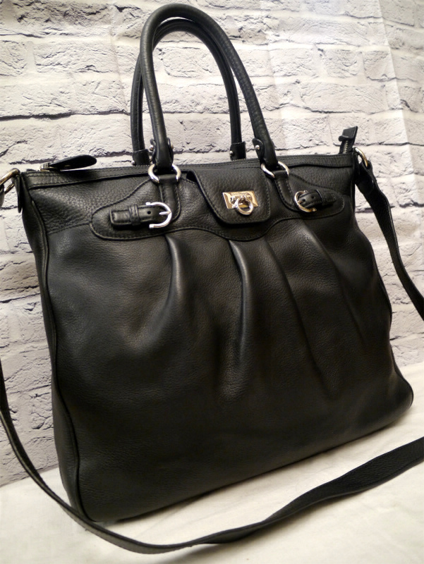 Beautiful Salvatore Ferragamo Ferragamo A4 business 2way crossbody leather tote bag black