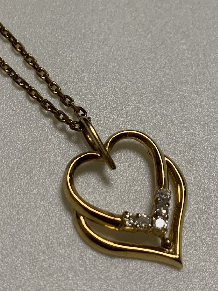 K18 heart motif pendant necklace