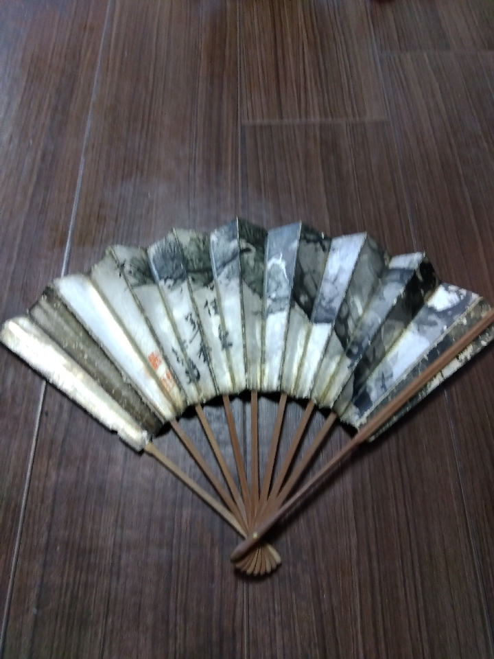 Imao Keinen's fan. Imao Keinen was a painter of the Shijo School active from the Meiji to Taisho periods.