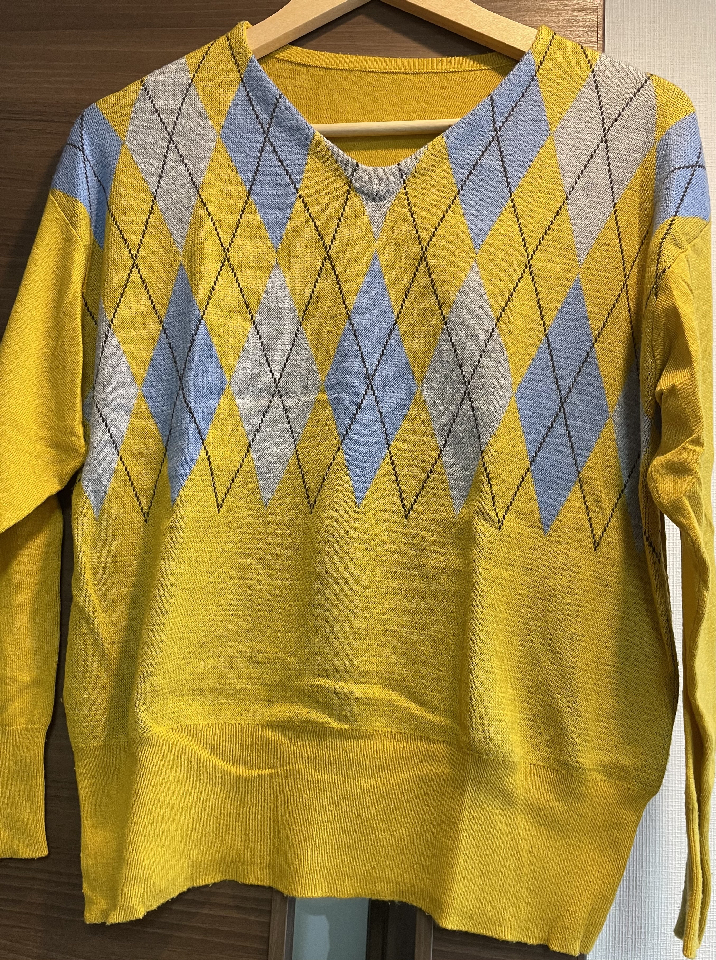 Sweater L size