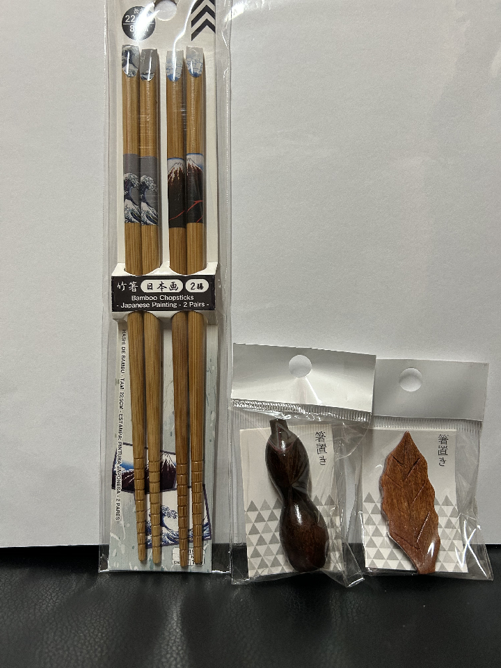 Japanese bamboo chopsticks and
2 sets of wooden chopstick rests
