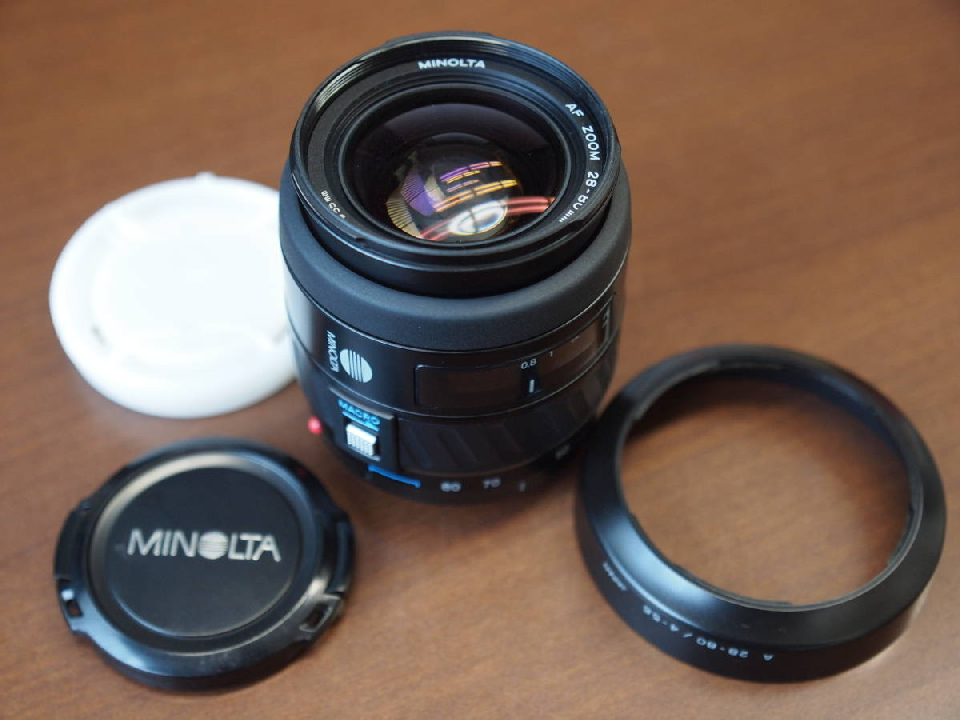 Very beautiful MINOLTA MINOLTA AF ZOOM lens with 28-80mmF4-5.6 MACRO mode