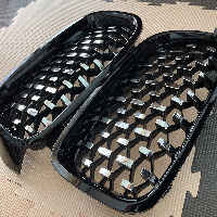 BMW Front Grill
Left and right set